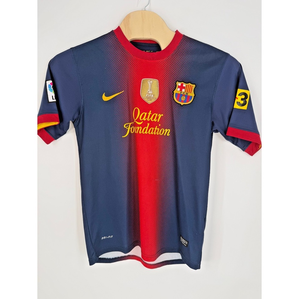 FC Barcelona Lionel Messi Jersey - FIFA World Champions 2011 Size Large Red/Blue